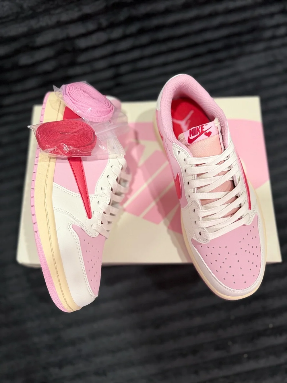 Air Jordan Travis Scott Men’s Low-Top Sneakers in Pink and White